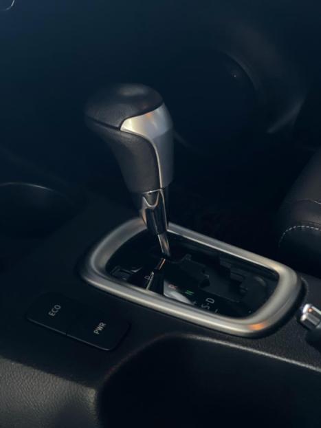 TOYOTA Hilux Caminhonete 2.8 16V 4P SR 4X4 DIESEL CABINE DUPLA AUTOM�TICO, Foto 18