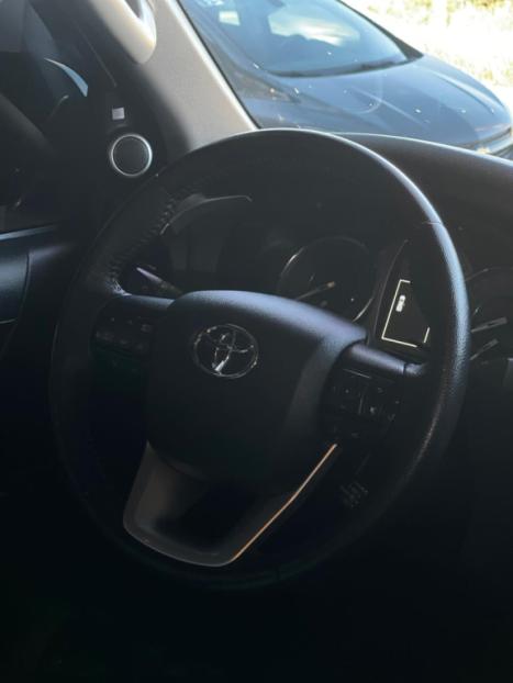 TOYOTA Hilux Caminhonete 2.8 16V 4P SR 4X4 DIESEL CABINE DUPLA AUTOM�TICO, Foto 32