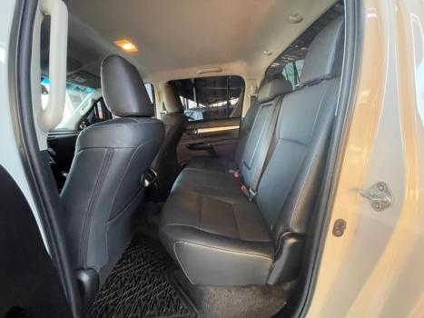 TOYOTA Hilux Caminhonete 2.8 16V 4P SR 4X4 DIESEL CABINE DUPLA AUTOM�TICO, Foto 33