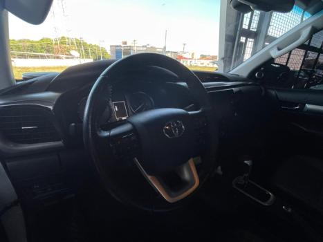 TOYOTA Hilux Caminhonete 2.8 16V 4P SR 4X4 DIESEL CABINE DUPLA AUTOM�TICO, Foto 34