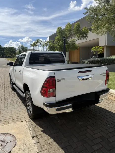 TOYOTA Hilux Caminhonete 2.7 16V 4P SRV FLEX CABINE DUPLA AUTOM�TICO, Foto 4