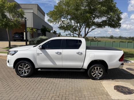 TOYOTA Hilux Caminhonete 2.7 16V 4P SRV FLEX CABINE DUPLA AUTOM�TICO, Foto 8