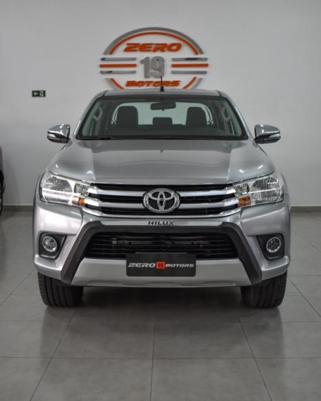 TOYOTA Hilux Caminhonete 2.8 16V SRV 4X4 DIESEL CABINE DUPLA AUTOM�TICO, Foto 3
