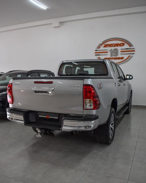 TOYOTA Hilux Caminhonete 2.8 16V SRV 4X4 DIESEL CABINE DUPLA AUTOM�TICO, Foto 7