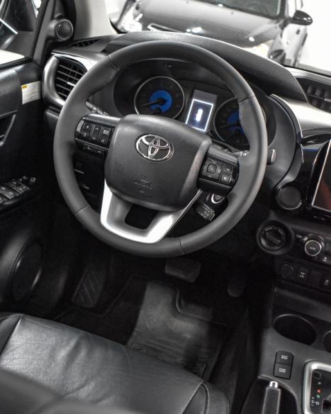 TOYOTA Hilux Caminhonete 2.8 16V SRV 4X4 DIESEL CABINE DUPLA AUTOM�TICO, Foto 16