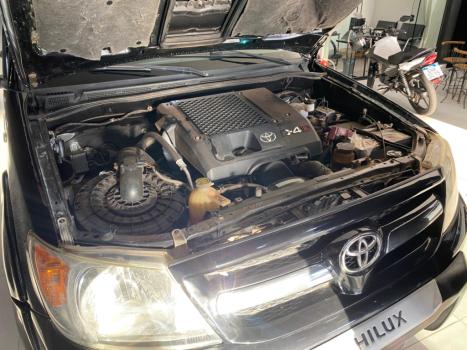 TOYOTA Hilux Caminhonete 3.0 4P 4X4 SRV TURBO DIESEL CABINE DUPLA, Foto 14
