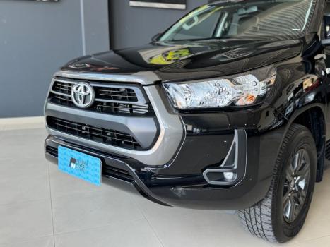TOYOTA Hilux Caminhonete 2.8 16V 4P SR 4X4 DIESEL CABINE DUPLA AUTOM�TICO, Foto 5