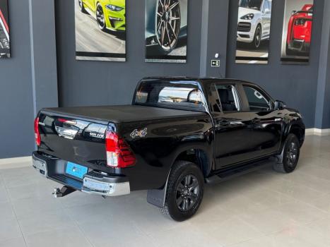 TOYOTA Hilux Caminhonete 2.8 16V 4P SR 4X4 DIESEL CABINE DUPLA AUTOM�TICO, Foto 6