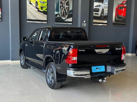 TOYOTA Hilux Caminhonete 2.8 16V 4P SR 4X4 DIESEL CABINE DUPLA AUTOM�TICO, Foto 9