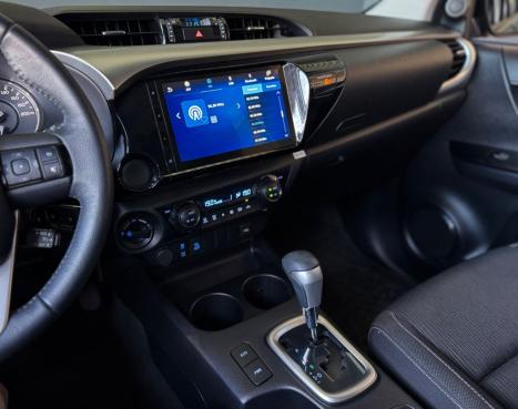 TOYOTA Hilux Caminhonete 2.8 16V 4P SR 4X4 DIESEL CABINE DUPLA AUTOM�TICO, Foto 11