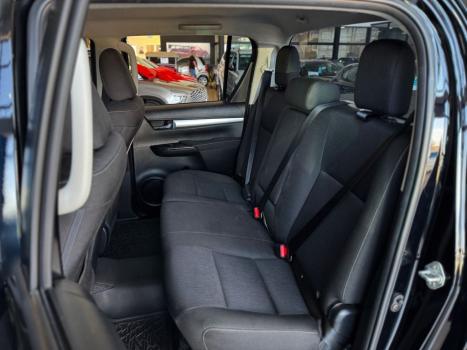 TOYOTA Hilux Caminhonete 2.8 16V 4P SR 4X4 DIESEL CABINE DUPLA AUTOM�TICO, Foto 15