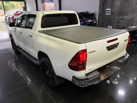 TOYOTA Hilux Caminhonete 2.7 16V 4P SR FLEX CABINE DUPLA, Foto 8