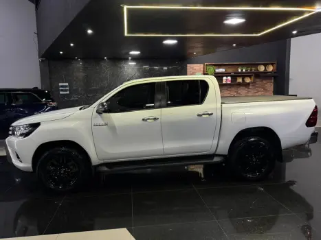 TOYOTA Hilux Caminhonete 2.7 16V 4P SR FLEX CABINE DUPLA, Foto 9