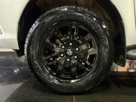 TOYOTA Hilux Caminhonete 2.7 16V 4P SR FLEX CABINE DUPLA, Foto 11