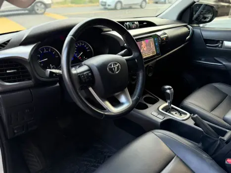 TOYOTA Hilux Caminhonete 2.7 16V 4P SR FLEX CABINE DUPLA, Foto 14
