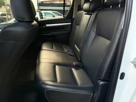 TOYOTA Hilux Caminhonete 2.7 16V 4P SR FLEX CABINE DUPLA, Foto 16