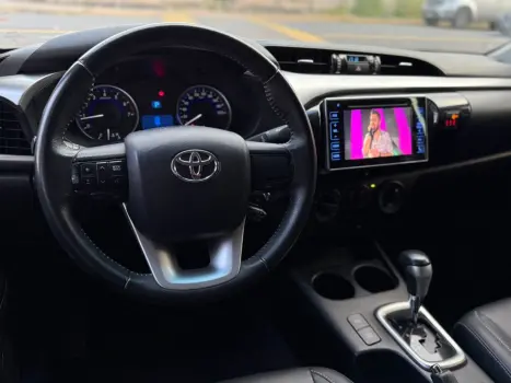 TOYOTA Hilux Caminhonete 2.7 16V 4P SR FLEX CABINE DUPLA, Foto 18