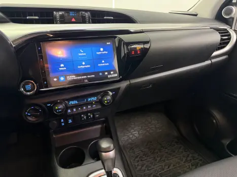 TOYOTA Hilux Caminhonete 2.8 16V SRX PLUS 4X4 TURBO DIESEL CABINE DUPLA AUTOM�TICO, Foto 8