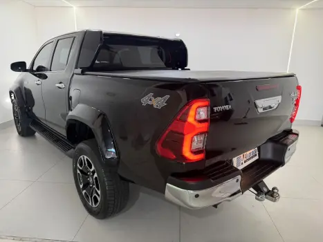 TOYOTA Hilux Caminhonete 2.8 16V SRX PLUS 4X4 TURBO DIESEL CABINE DUPLA AUTOM�TICO, Foto 12