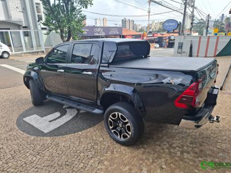 TOYOTA Hilux Caminhonete 2.8 16V SRX PLUS 4X4 TURBO DIESEL CABINE DUPLA AUTOM�TICO, Foto 11