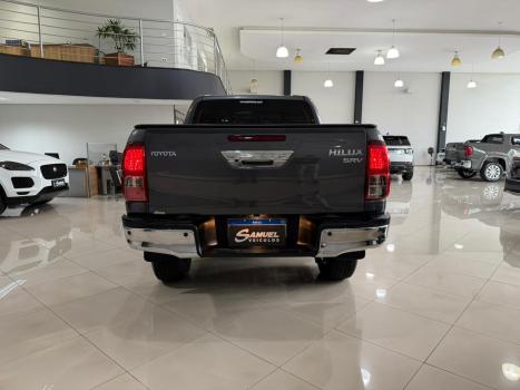 TOYOTA Hilux Caminhonete 2.7 16V 4P SRV FLEX CABINE DUPLA AUTOM�TICO, Foto 4