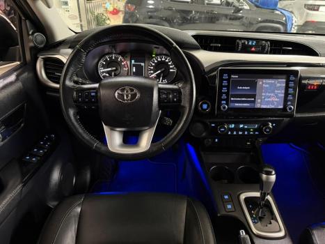 TOYOTA Hilux Caminhonete 2.7 16V 4P SRV FLEX CABINE DUPLA AUTOM�TICO, Foto 9