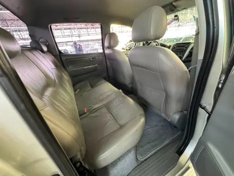 TOYOTA Hilux Caminhonete 3.0 16V 4P SRV TURBO DIESEL CABINE DUPLA, Foto 11