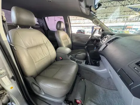 TOYOTA Hilux Caminhonete 3.0 16V 4P SRV TURBO DIESEL CABINE DUPLA, Foto 13