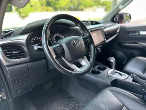 TOYOTA Hilux Caminhonete 2.8 16V SRX 4X4 DIESEL CABINE DUPLA AUTOM�TICO, Foto 12