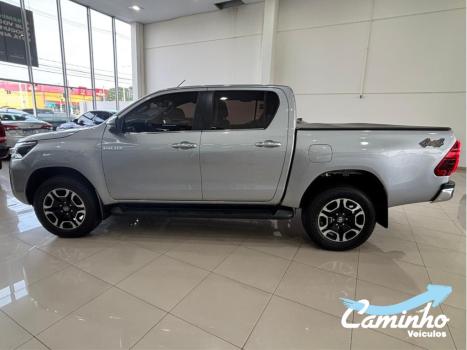 TOYOTA Hilux Caminhonete 2.8 16V SRX 4X4 TURBO DIESEL CABINE DUPLA AUTOM�TICO, Foto 8