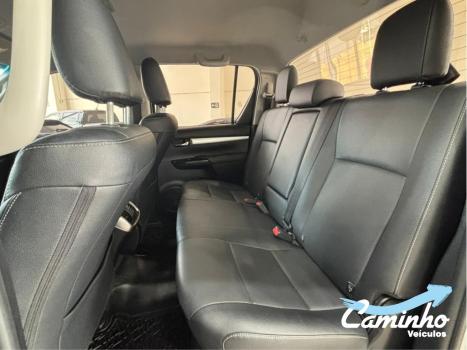 TOYOTA Hilux Caminhonete 2.8 16V SRX 4X4 TURBO DIESEL CABINE DUPLA AUTOM�TICO, Foto 9