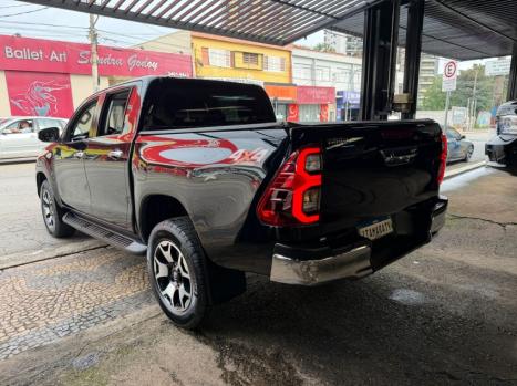 TOYOTA Hilux Caminhonete 2.8 16V SRX 4X4 TURBO DIESEL CABINE DUPLA AUTOM�TICO, Foto 4