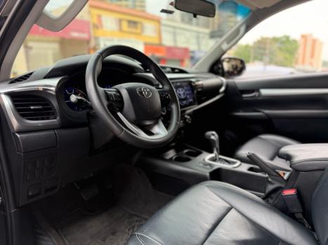 TOYOTA Hilux Caminhonete 2.8 16V SRX 4X4 TURBO DIESEL CABINE DUPLA AUTOM�TICO, Foto 10