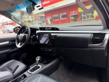 TOYOTA Hilux Caminhonete 2.8 16V SRX 4X4 TURBO DIESEL CABINE DUPLA AUTOM�TICO, Foto 19
