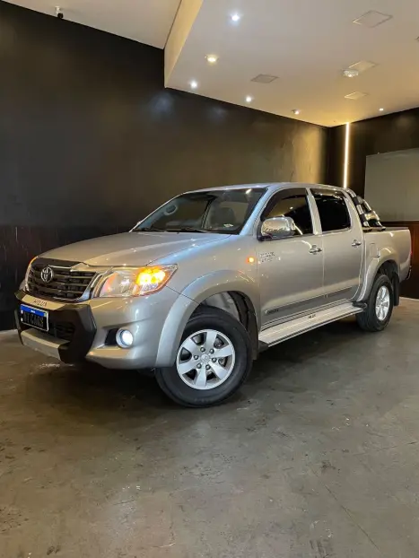 TOYOTA Hilux Caminhonete 2.7 16V 4P SR CABINE DUPLA AUTOM�TICO, Foto 1