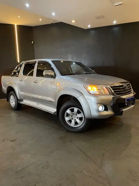 TOYOTA Hilux Caminhonete 2.7 16V 4P SR CABINE DUPLA AUTOM�TICO, Foto 2