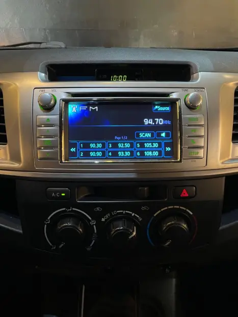 TOYOTA Hilux Caminhonete 2.7 16V 4P SR CABINE DUPLA AUTOM�TICO, Foto 8