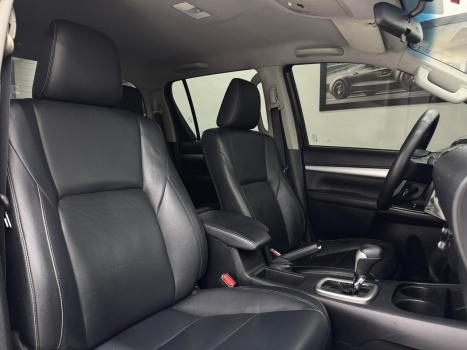 TOYOTA Hilux Caminhonete 2.8 16V SRX 4X4 DIESEL CABINE DUPLA AUTOM�TICO, Foto 13