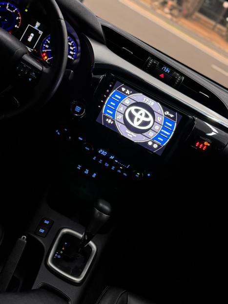 TOYOTA Hilux Caminhonete 2.8 16V SRX 4X4 DIESEL CABINE DUPLA AUTOM�TICO, Foto 14