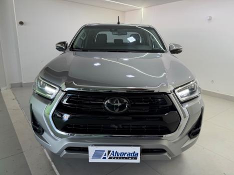 TOYOTA Hilux Caminhonete 2.8 16V SRX 4X4 TURBO DIESEL CABINE DUPLA AUTOM�TICO, Foto 2