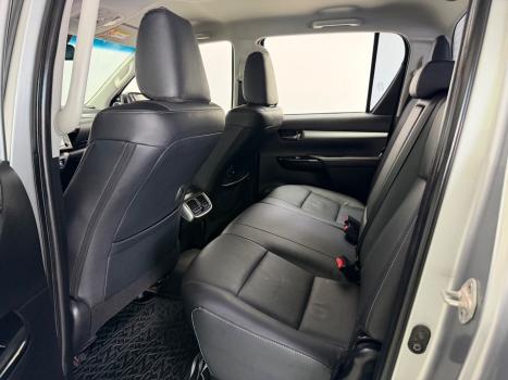 TOYOTA Hilux Caminhonete 2.8 16V SRX 4X4 TURBO DIESEL CABINE DUPLA AUTOM�TICO, Foto 7