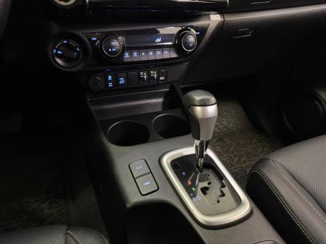TOYOTA Hilux Caminhonete 2.8 16V SRX 4X4 TURBO DIESEL CABINE DUPLA AUTOM�TICO, Foto 8