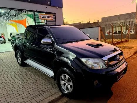 TOYOTA Hilux Caminhonete 3.0 16V 4P 4X4 SRV TURBO DIESEL CABINE DUPLA AUTOM�TICO, Foto 1
