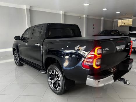 TOYOTA Hilux Caminhonete 2.8 16V SRV 4X4 DIESEL CABINE DUPLA AUTOM�TICO, Foto 2