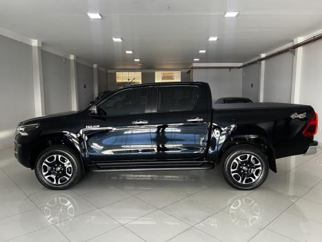 TOYOTA Hilux Caminhonete 2.8 16V SRV 4X4 DIESEL CABINE DUPLA AUTOM�TICO, Foto 4