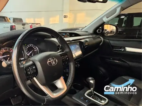 TOYOTA Hilux Caminhonete 2.8 16V SRX PLUS 4X4 TURBO DIESEL CABINE DUPLA AUTOM�TICO, Foto 10