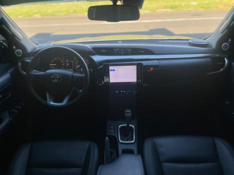 TOYOTA Hilux Caminhonete 2.8 16V SRV 4X4 DIESEL CABINE DUPLA AUTOM�TICO, Foto 11