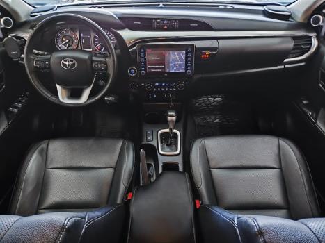 TOYOTA Hilux Caminhonete 2.8 16V SRX 4X4 DIESEL CABINE DUPLA AUTOM�TICO, Foto 6