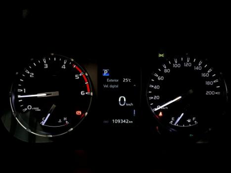 TOYOTA Hilux Caminhonete 2.8 16V SRX 4X4 DIESEL CABINE DUPLA AUTOM�TICO, Foto 9