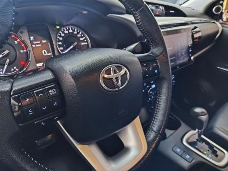 TOYOTA Hilux Caminhonete 2.8 16V SRX 4X4 DIESEL CABINE DUPLA AUTOM�TICO, Foto 12